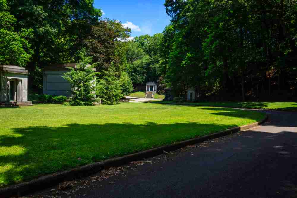 A quiet neighborhood in firestone park ohio